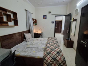 HOmTEL-2BHK Independent Flat by Pushpanjali QLH